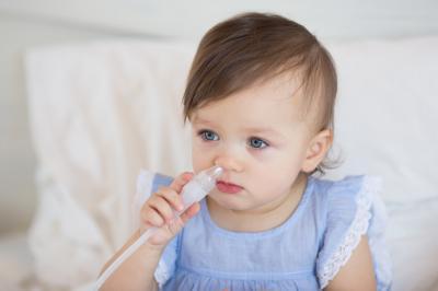 NOSA Mouche-bébé poire nasale manuelle avec 2 embouts : : Bébé et  Puériculture
